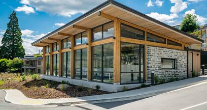 Lakefront Luxury Studio