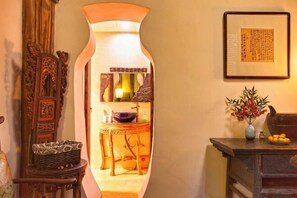 Interior - Homeward Bound Inn (Wuyuan)