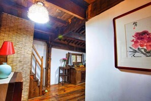 Room - Homeward Bound Inn (Wuyuan)