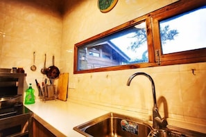 Restaurant - Homeward Bound Inn (Wuyuan)