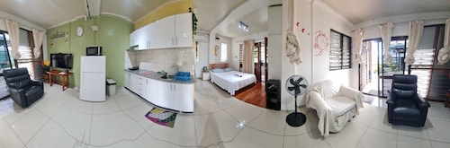 Cozy Studio Apartment Wifi Pool