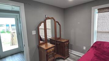 2 bedrooms, bed sheets