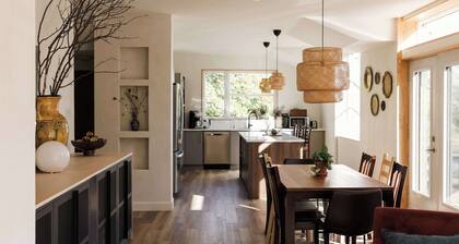 Readwood Hangout – Modern Countryside Retreat