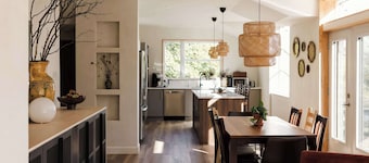 Readwood Hangout – Modern Countryside Retreat