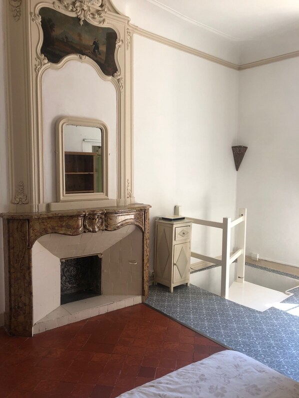 1 bedroom, iron/ironing board, travel cot, free WiFi