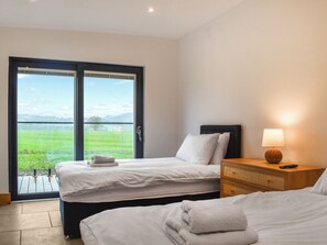 4 chambres, accès au Wi-Fi (inclus), accessible en fauteuil roulant