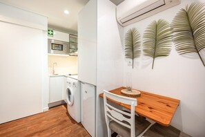 Interior - GuestReady - Summer Studio (Bairro Alto)