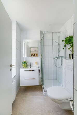 Shower, hair dryer - Chic and comfortable App. Center St. Gallen (St. Gallen)
