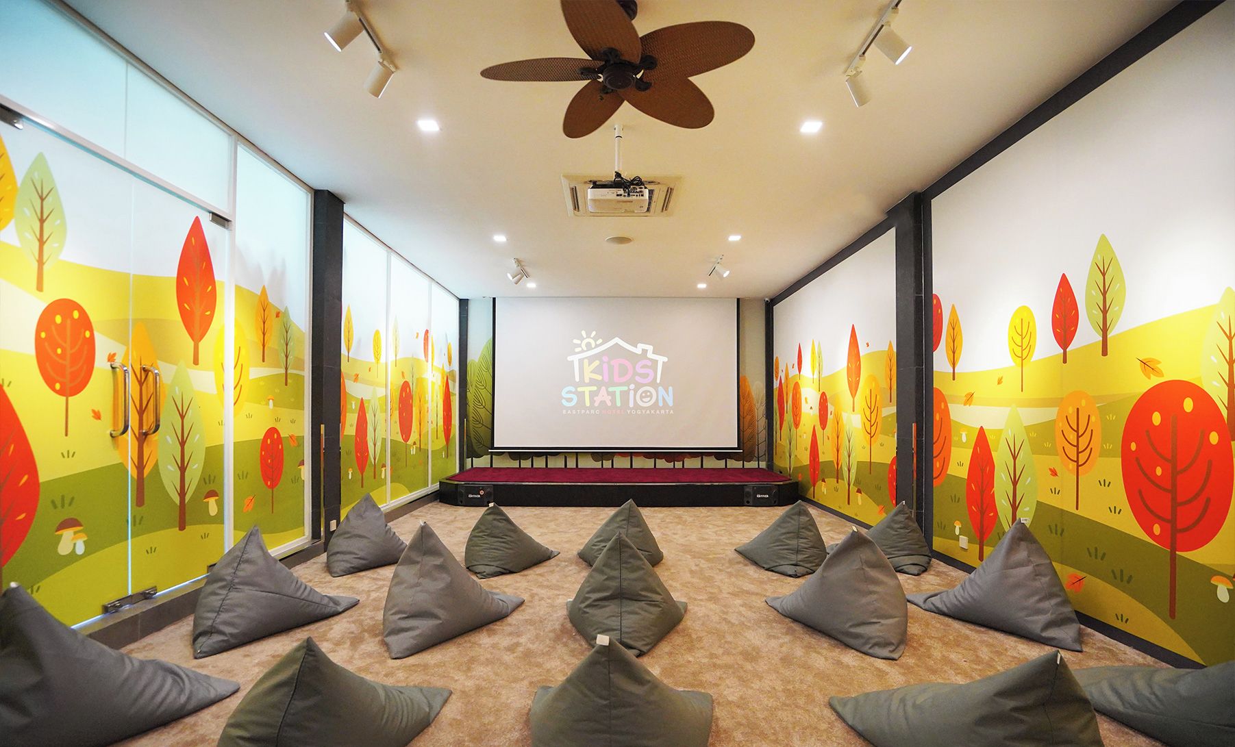 Pertunjukan teater