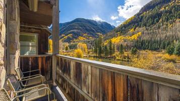 ุงูู
ูุทูุฉ ุงูู
ุญูุทุฉ ุจุงูู
ูุดุฃุฉ