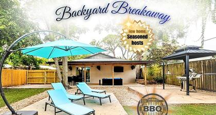 Backyard Breakaway - Your Private Slice Of Sarasota Shade