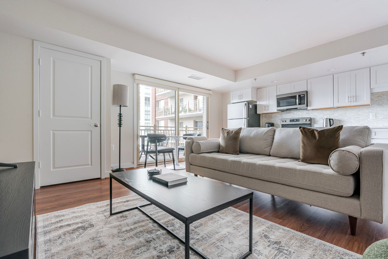 テレビ、ステレオ