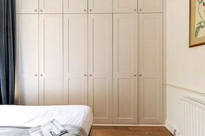 3 Schlafzimmer, Bügeleisen/Bügelbrett, Internetzugang