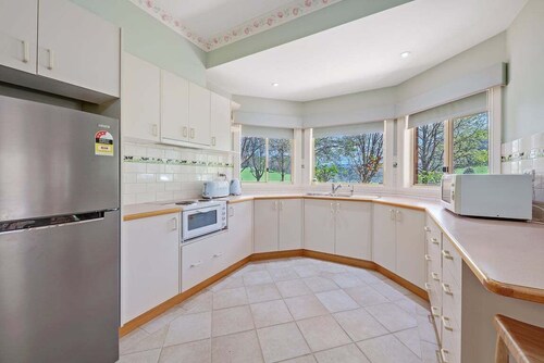 Charming Country Escape - Bellhaven Farm