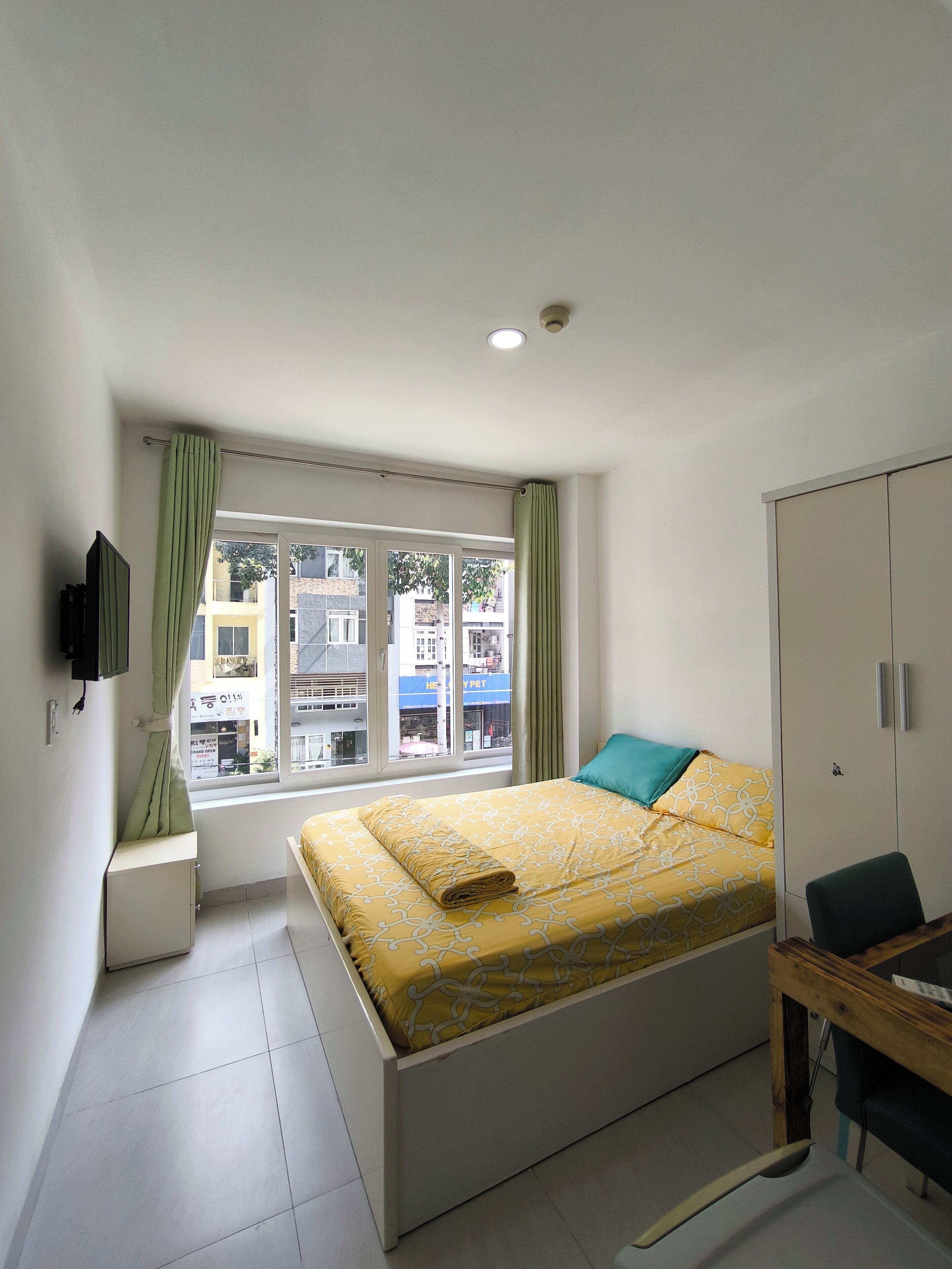 标准房, 庭院景观 | 办公桌