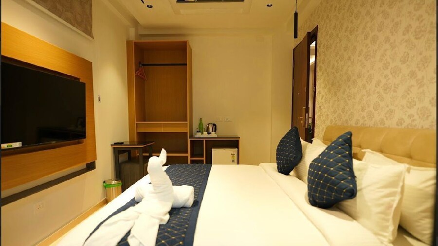 Treebo The Liyan Orchid