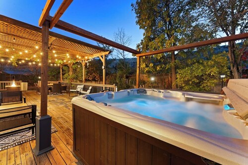 Iconic Retreat Basketball Court Hot Tub Game Loft