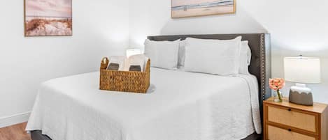 Fresh linens and towels for your convenience
