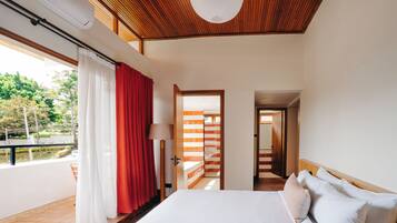 In-room safe, desk, laptop workspace, iron/ironing board