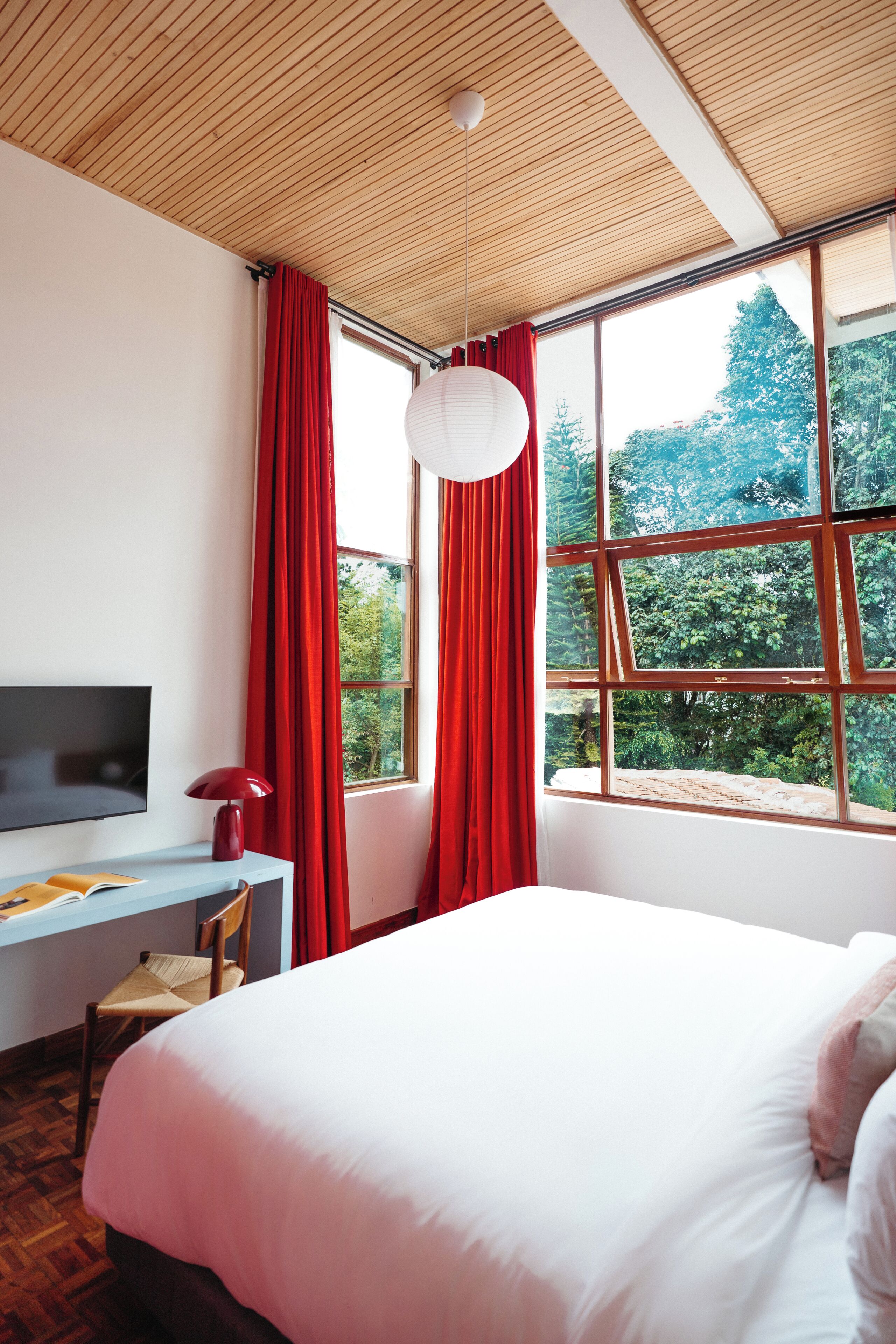 Comfy | In-room safe, desk, laptop workspace, iron/ironing board (on request)