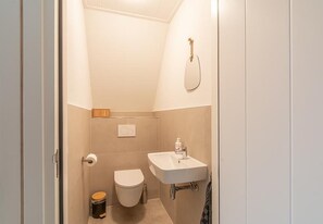 House | Bathroom | Shower
