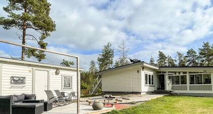 6 Person Holiday Home in Gamleby