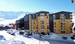Exterior - Studio for 4 People (Les Belleville)