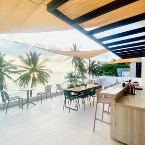 Tempat makan outdoor