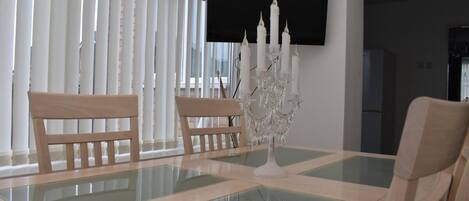 تناول الطعام