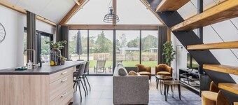 Modern Lodge Stay With Pond View