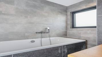 Bungalow | Bathroom