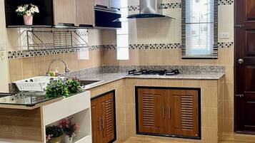 Fridge, microwave, toaster, cookware/dishes/utensils