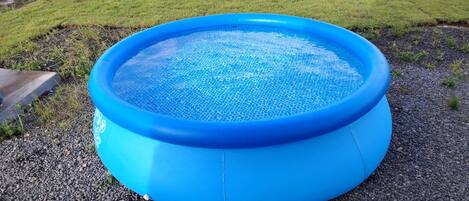 Tina de hidromasaje al aire libre