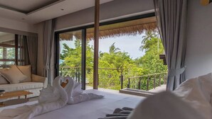 5 bedrooms, iron/ironing board, internet, bed sheets