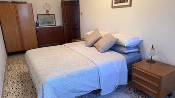 1 Schlafzimmer, kostenloses WLAN, BettwÀsche