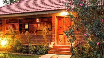 Premium Double or Twin Room, Balcony, Garden View | Premium bedding, individually furnished, blackout drapes