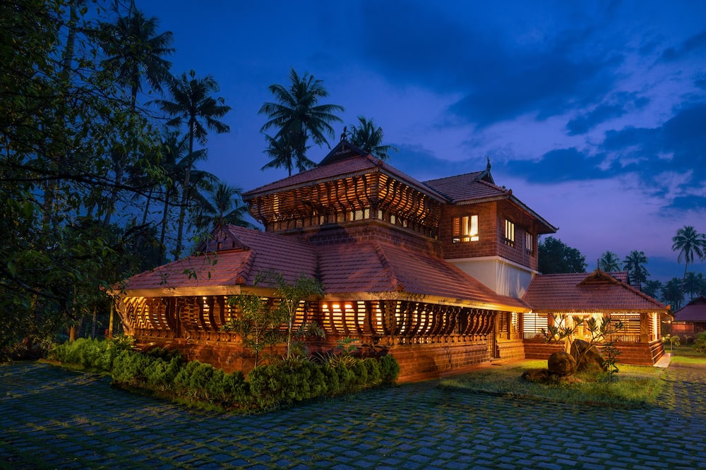 Neelambari Ecotourism Thrissur Aratupuzh