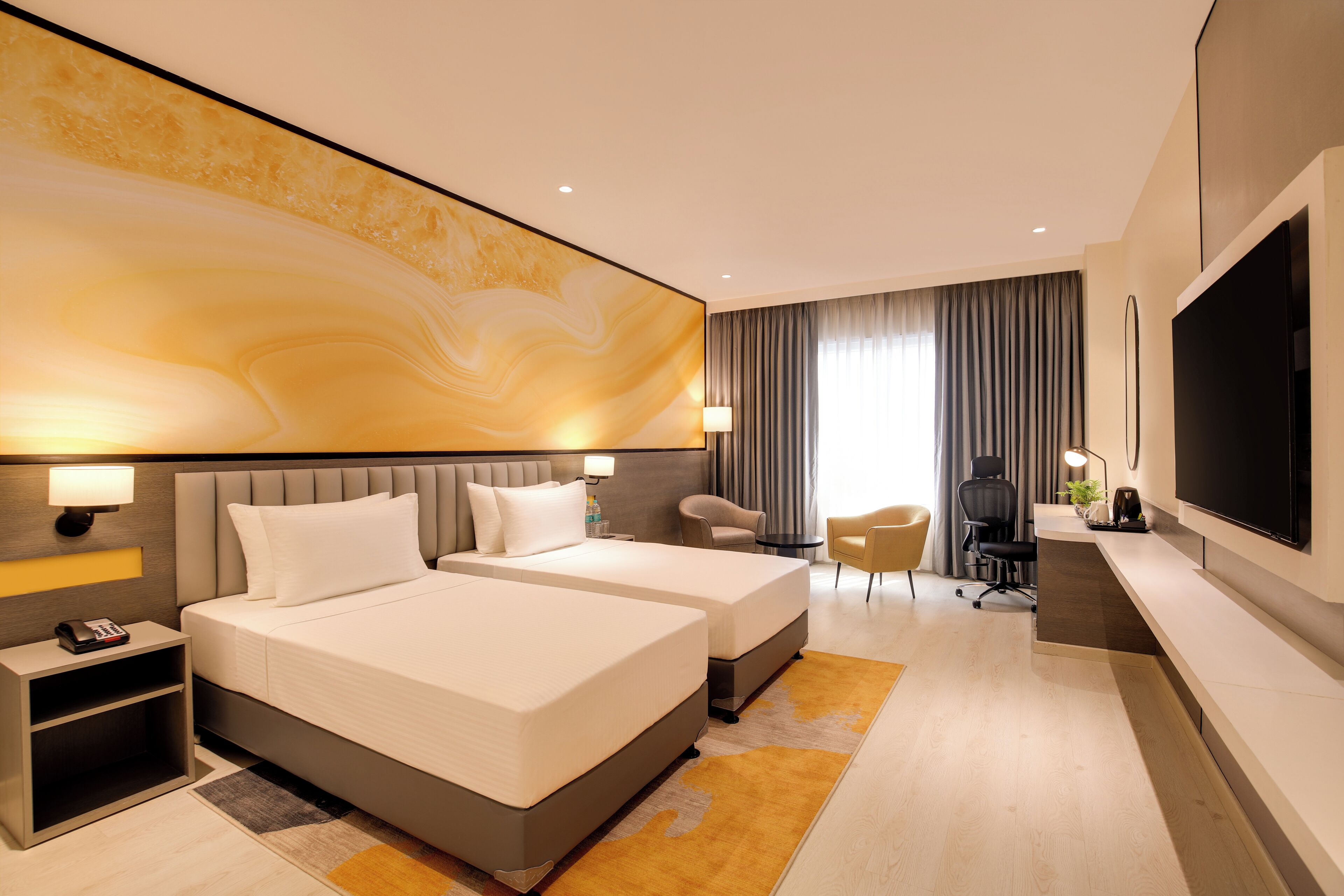 Executive Twin Room | Desk