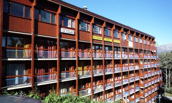 Exterior - Apartment in Charvet With Forest View (Bourg-Saint-Maurice)