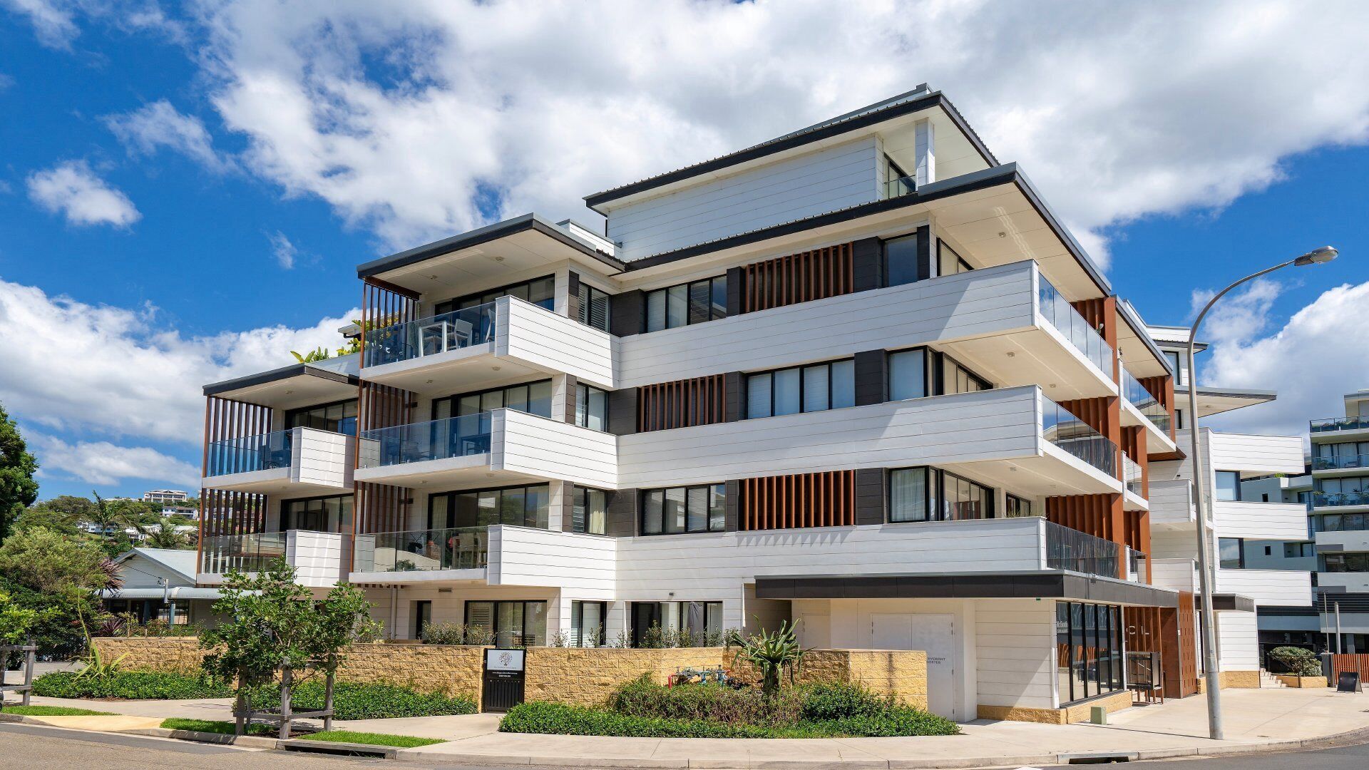 المنشأة من الخارج