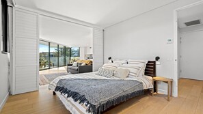 1 chambre, fer et planche à repasser, accès Internet, draps fournis