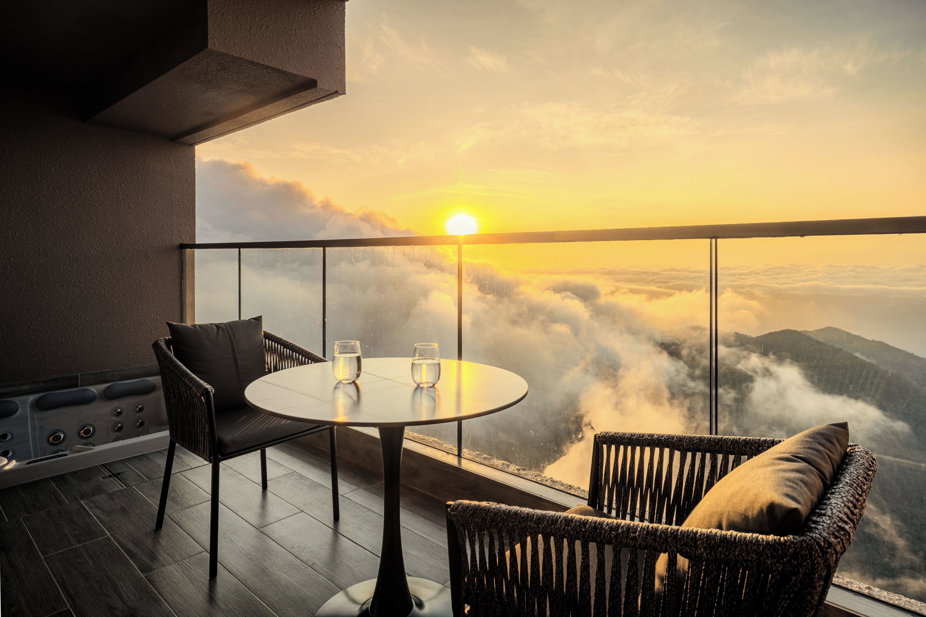 Executive Apartment, 3 Bedrooms, Balcony, Mountain View | Balcony view