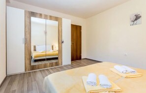 2 bedrooms, free WiFi - 2 bedroom stunning apartment in Baska (Baska)