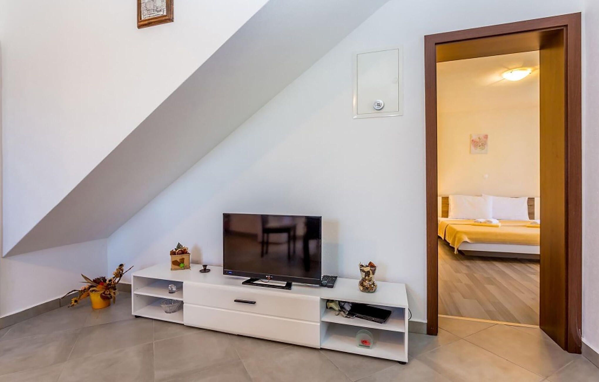 2 bedrooms, free WiFi