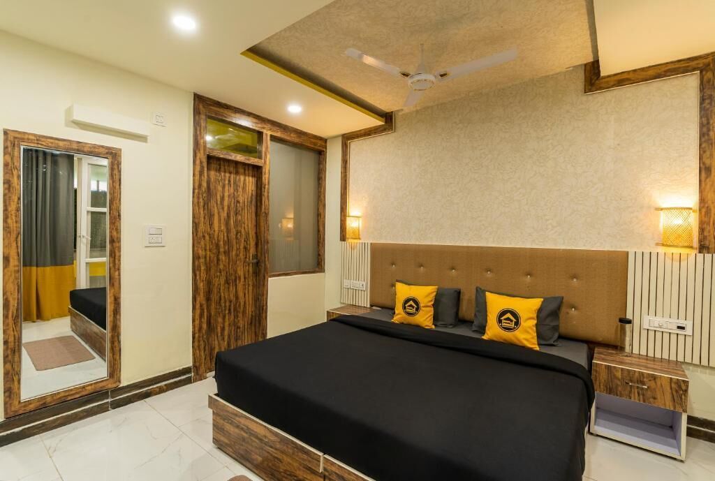 Standard Double Room | Blackout curtains, iron/ironing board, free WiFi, bed sheets