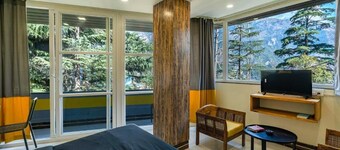 The Hosteller Mcleodganj Mall Road