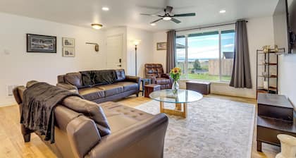 Water Views & Hot Tub: 'Kim's Kastle' in Stanwood!