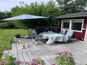 تناول الطعام بالخارج