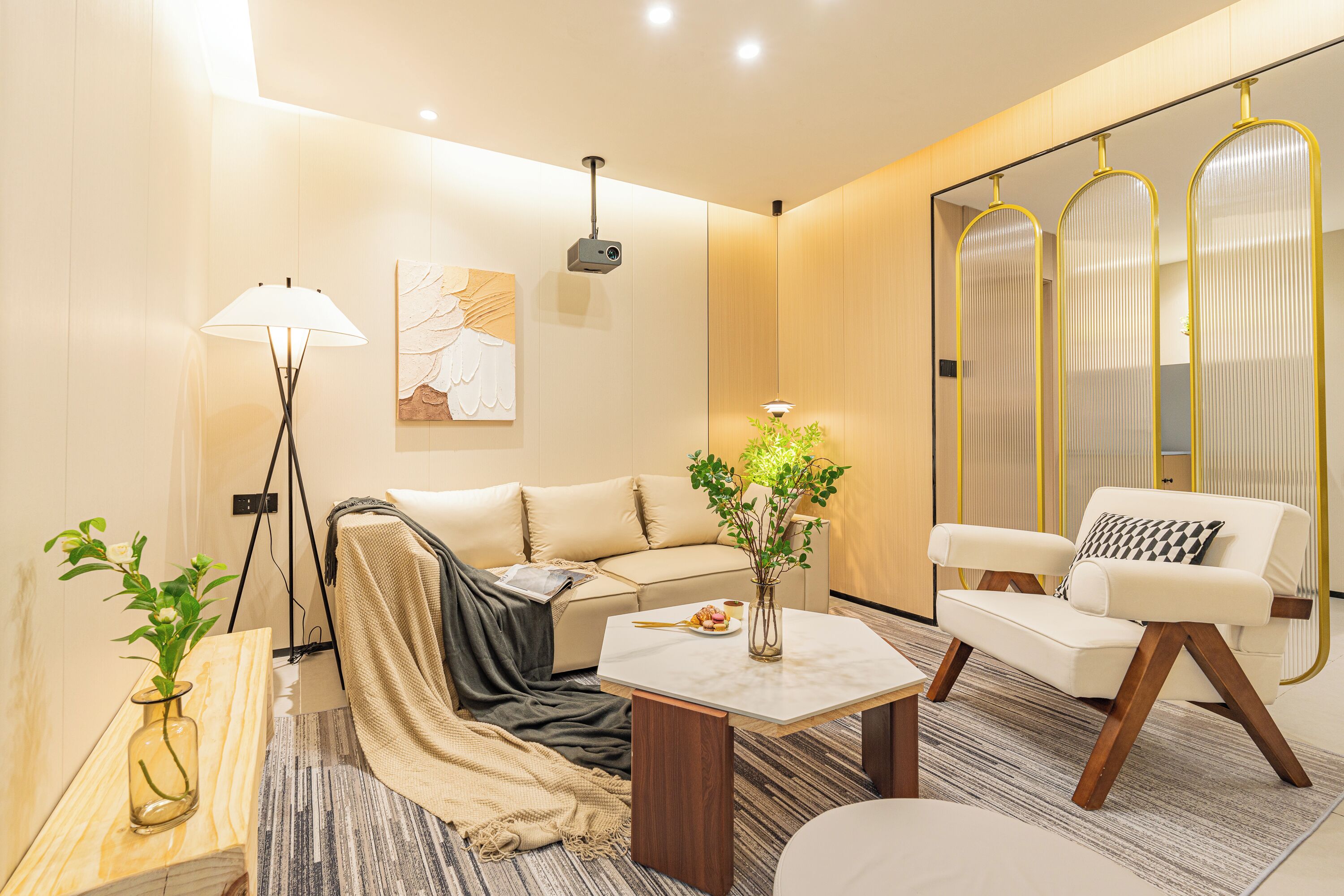 Suite de lujo | Espacio para trabajar con laptop, wifi gratis y ropa de cama 