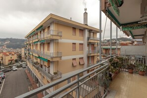 Apartment, 2 Schlafzimmer, Balkon | Balkon